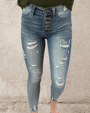 Load image into Gallery viewer, Button Fly distressed Judy Blue skinny’s