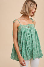 Load image into Gallery viewer, Smocked printed Kelly green tank