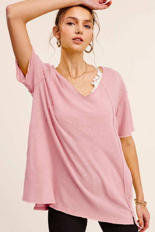 Summer essentials v neck pocket tee in blush