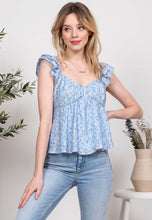 Load image into Gallery viewer, Flutter sleeve top with dainty floral