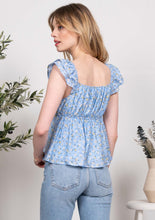 Load image into Gallery viewer, Flutter sleeve top with dainty floral