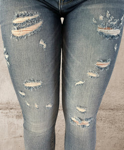 Button Fly distressed Judy Blue skinny’s