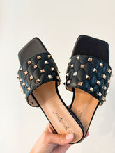 Load image into Gallery viewer, Black studded sandals