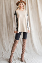 Load image into Gallery viewer, beige camo pull over