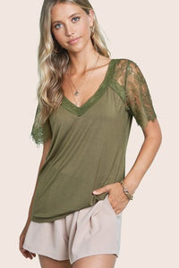 Our fav lace trim sleeve tee